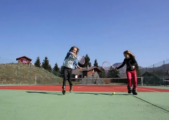 Апартаменты Julien Ле-Тийо